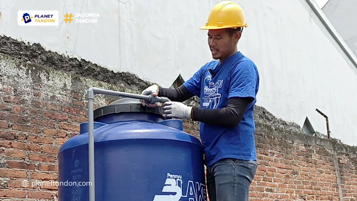 Panduan Memasang Tandon Air di Atas Rumah